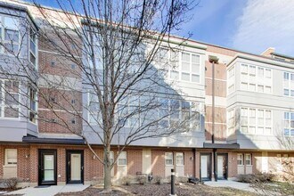 2321 S Wabash Ave in Chicago, IL - Building Photo - Building Photo