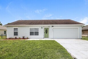 807 Savona Pl in Kissimmee, FL - Building Photo