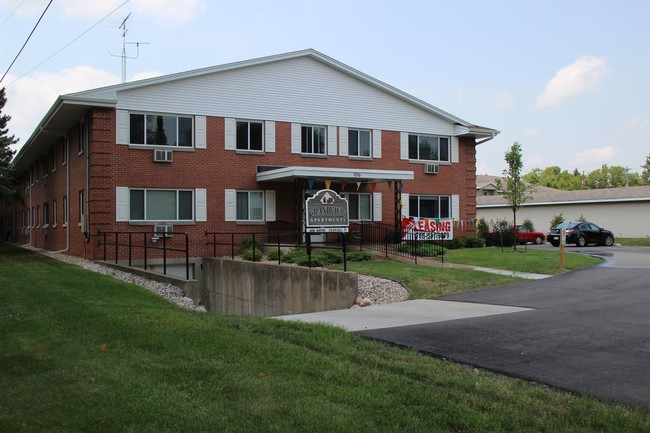 Grandview Apartments in Wausau, WI - Building Photo - Building Photo