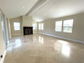 239 Calle Miramar in Redondo Beach, CA - Building Photo - Building Photo