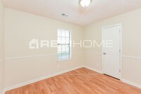 623 Crestmont Ct photo'