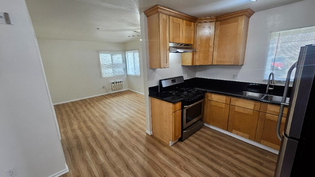 6024 Monterey Rd in Los Angeles, CA - Building Photo - Building Photo