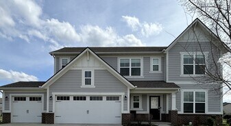 15453 Awaken Dr in Fishers, IN - Building Photo