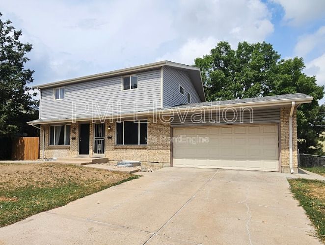 13663 E Nevada Pl in Aurora, CO - Building Photo