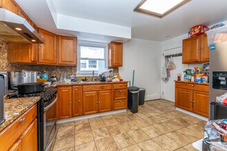 4304 Meadowview Ave in North Bergen, NJ - Foto de edificio - Building Photo