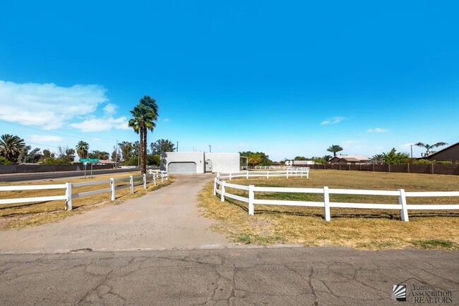 2890 W Patricia Ln in Yuma, AZ - Building Photo - Building Photo