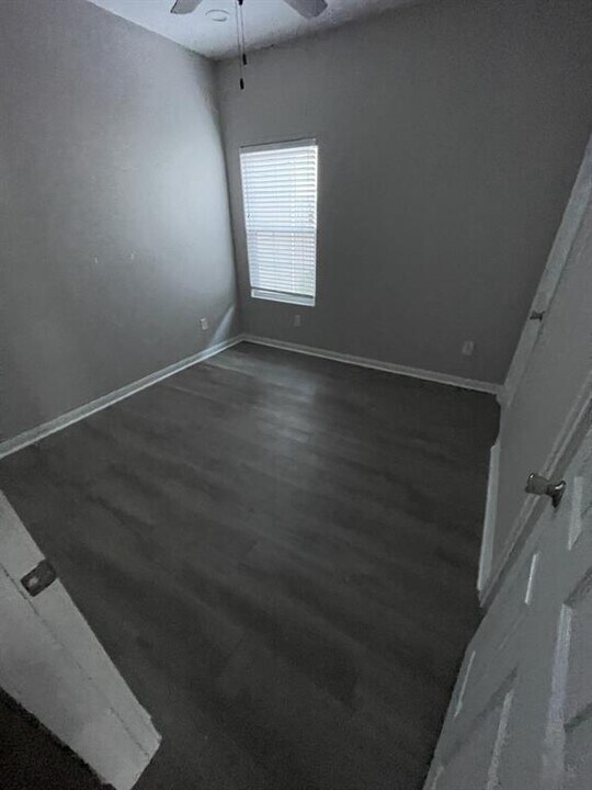 16847 Balmoral St in Montgomery, TX - Building Photo