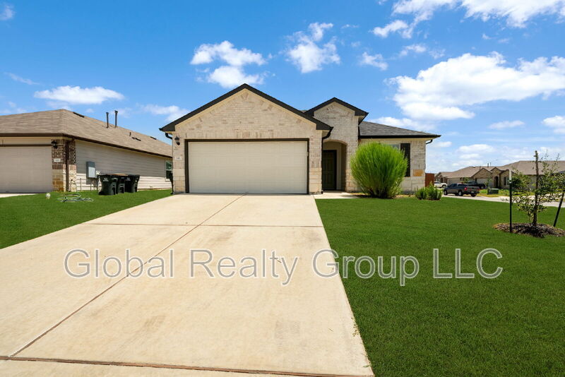 141 Duckhorn Pass in San Marcos, TX - Building Photo