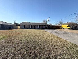 2528 St Joseph St in Sulphur, LA - Building Photo