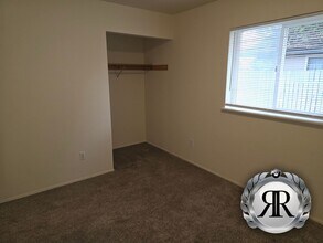 1214 S 5th Ave in Yakima, WA - Building Photo - Building Photo