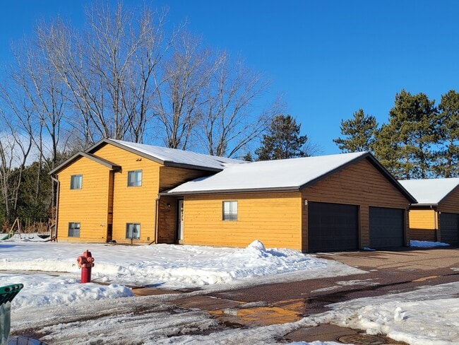 property at 634 Saxonwood Rd