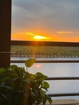 3200 N Ocean Dr in Hollywood, FL - Building Photo