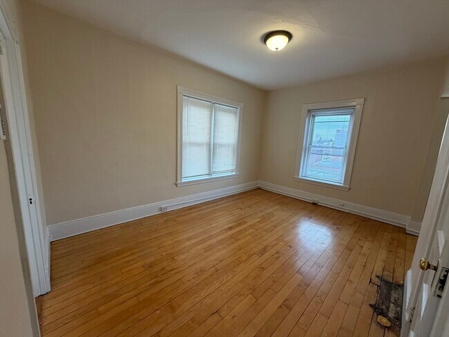 15 Lynde St in Salem, MA - Foto de edificio - Building Photo