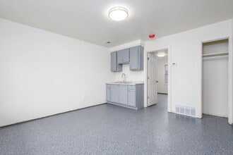 8751 Elmira St in Detroit, MI - Building Photo - Building Photo