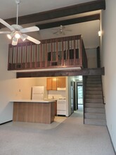 33 Village Ct, Unit 33 in Glen Carbon, IL - Foto de edificio - Building Photo