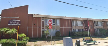 15116 Parthenia St in Los Angeles, CA - Foto de edificio - Building Photo