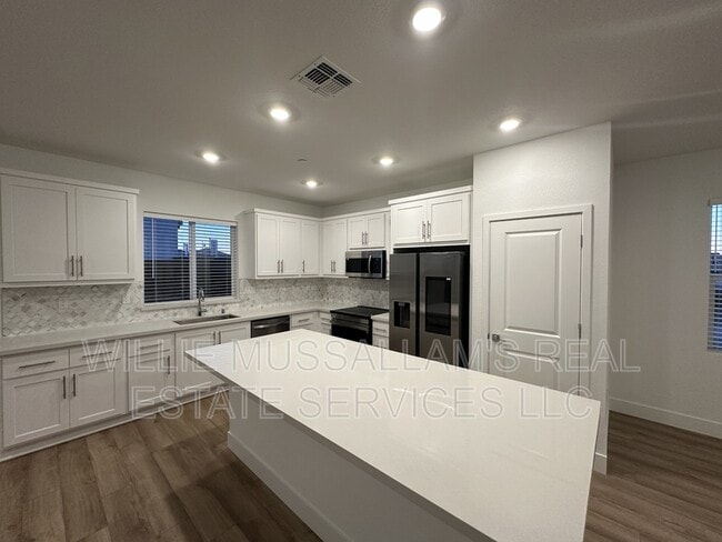 16176 Adler St in Lathrop, CA - Building Photo - Building Photo