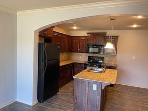 2101 SW Stonegrove Rd in Bentonville, AR - Building Photo - Building Photo
