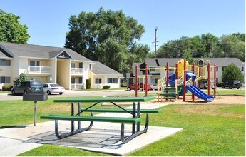 Creekbridge Apartments in Nampa, ID - Foto de edificio - Building Photo