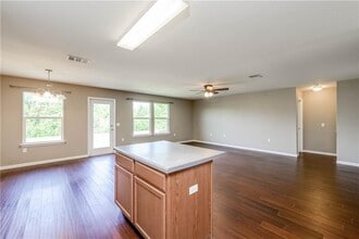5516 Nelson Oaks Dr in Austin, TX - Building Photo - Building Photo