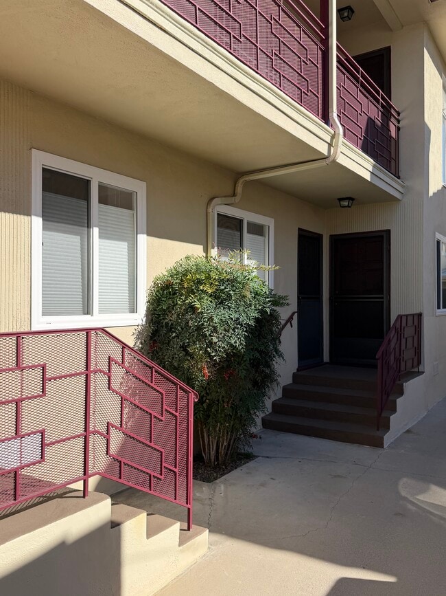 852 N Cherokee Ave in Los Angeles, CA - Building Photo - Building Photo