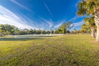 6227 Gun Club Rd in West Palm Beach, FL - Foto de edificio - Building Photo