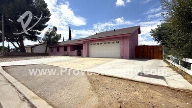 12400 Pacoima Rd in Victorville, CA - Building Photo - Building Photo
