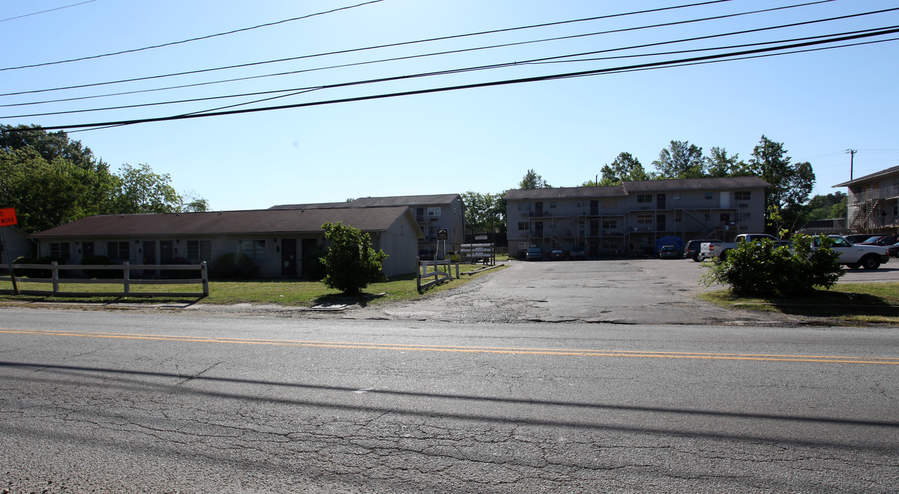 Cross Roads Apartments in Durham, NC - Building Photo