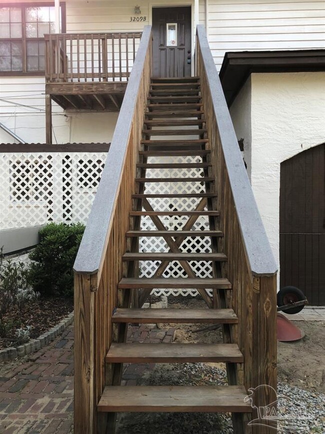 3209 E Lloyd St in Pensacola, FL - Building Photo - Building Photo