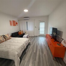 761 Euclid Ave in Miami Beach, FL - Building Photo - Building Photo