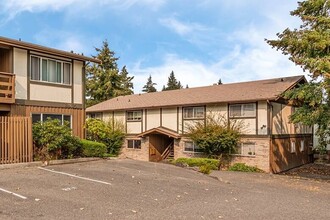 Hazelwood Terrace in Tacoma, WA - Foto de edificio - Building Photo