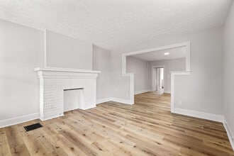 1024 Lockbourne Rd in Columbus, OH - Building Photo - Building Photo