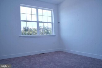 123 Stoutsburg Blvd in Hopewell Township, NJ - Building Photo - Building Photo