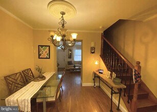 130 Manton St in Philadelphia, PA - Building Photo - Building Photo