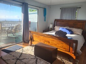 1061 Pookela Rd in Makawao, HI - Building Photo