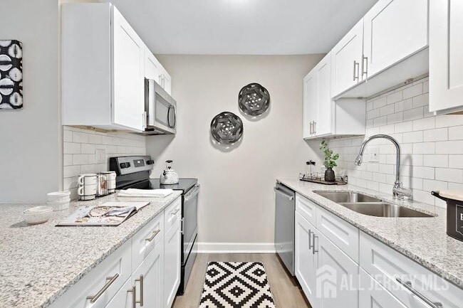 property at 1000 Pheasant Hollow Dr