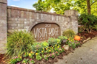 Vista Ridge in Issaquah, WA - Building Photo