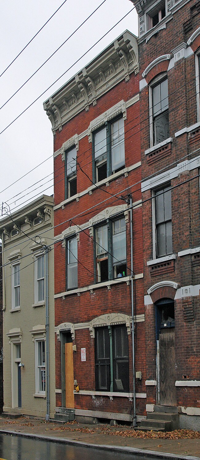 53 E Clifton Ave in Cincinnati, OH - Building Photo - Building Photo