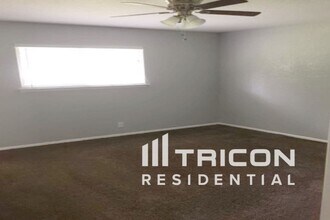 9415 Stones River Dr in San Antonio, TX - Building Photo - Building Photo