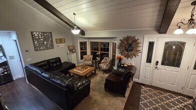 9500 Fox Valley Dr in Corcoran, MN - Building Photo - Building Photo