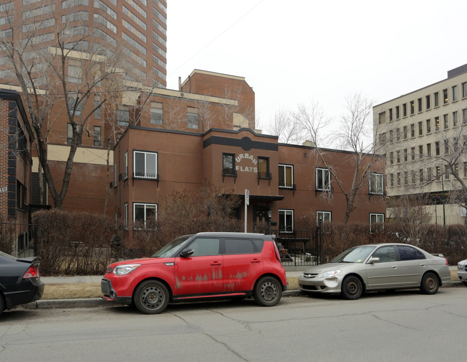 Urban Flats in Calgary, AB - Building Photo