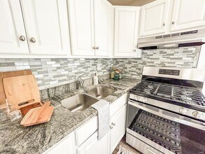 2212 Collett Dr in St. Louis, MO - Building Photo - Building Photo