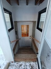 27 Claulise Ln in Mashpee, MA - Foto de edificio - Building Photo