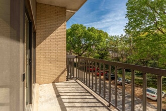 Regency Tower in Springfield, MO - Building Photo - Building Photo