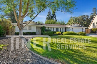 5100 Turnsberry Ct in Elk Grove, CA - Building Photo - Building Photo