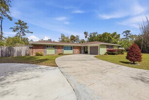 3310 NW 28th Ave, Unit 448-B in Gainesville, FL - Building Photo