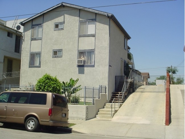 237 Rosemont Ave in Los Angeles, CA - Building Photo - Building Photo