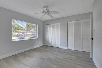 9632 Saddlebrook Dr in Boca Raton, FL - Building Photo - Building Photo