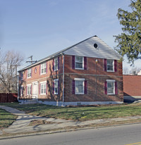 2141-2147 Catalpa Dr Apartments