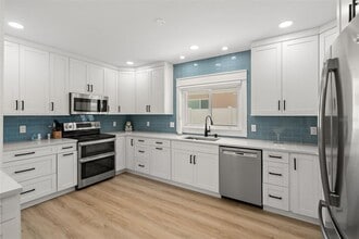 1300 Gulf Blvd in Belleair Beach, FL - Building Photo - Building Photo